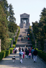 Monument to the Unknown Hero